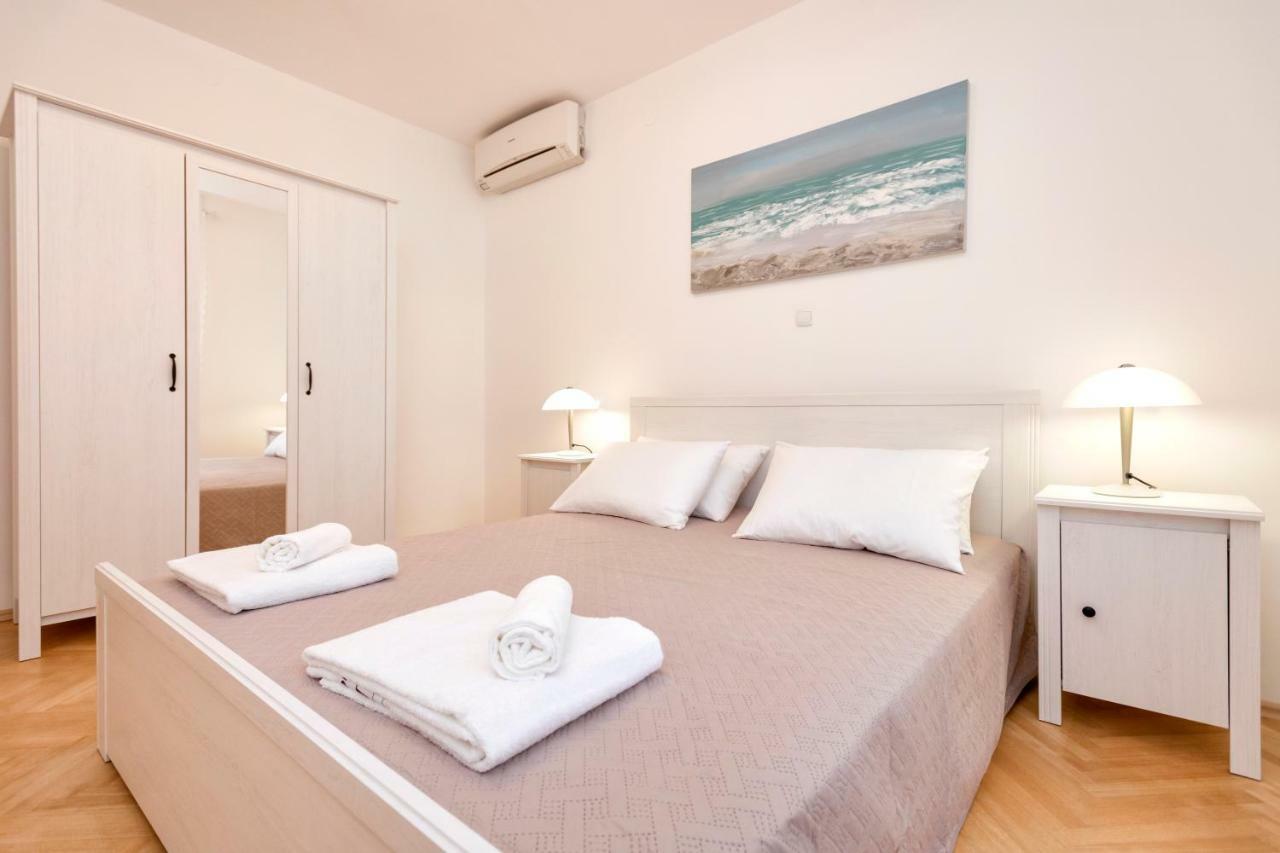 Pine Villa *